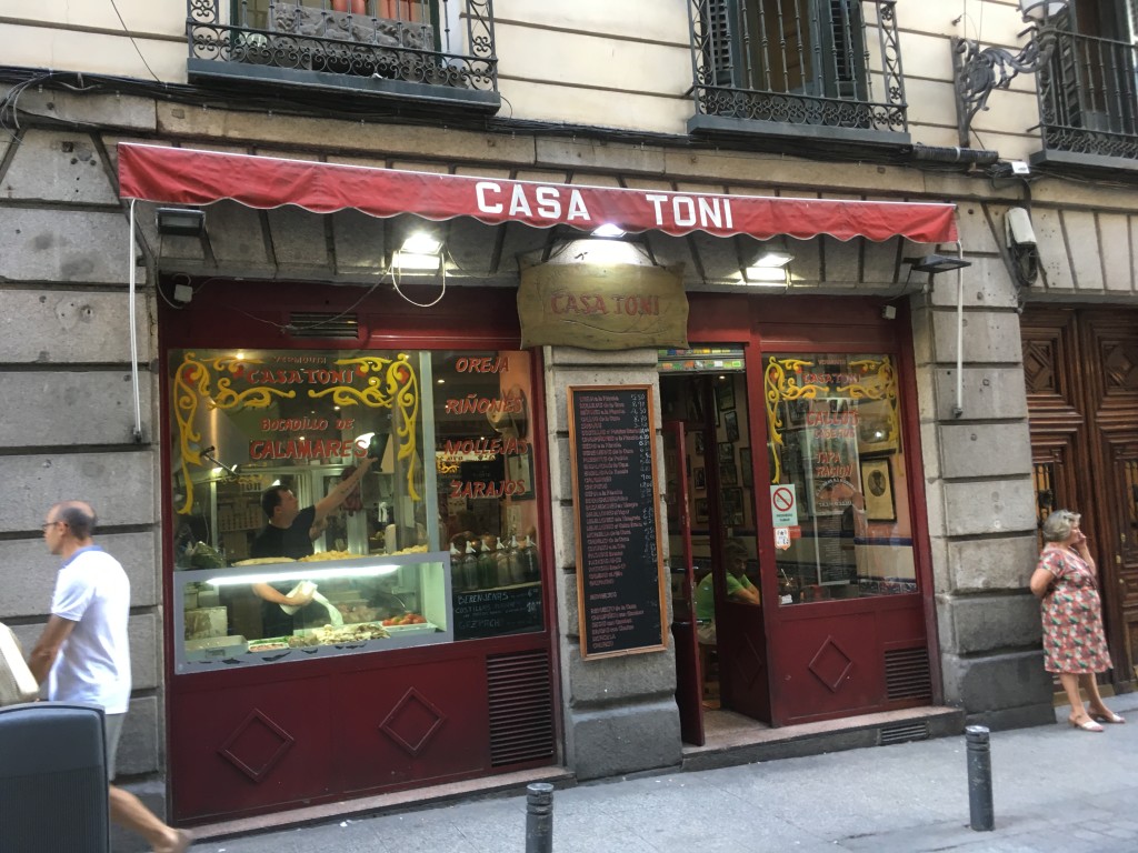 CASA TONI, Calle de la Cruz, 14 (between Calle de Espoz y Mina and Calle de la Victoria), Sol, Madrid, Spain